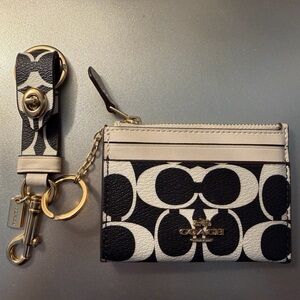 Coach Black and Cream Card Holder with Gold Keychain